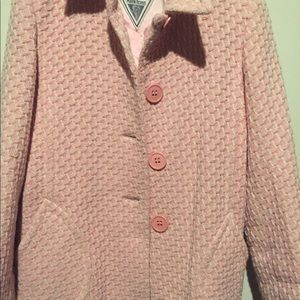 Vintage Pretty pink with soft ivy threading